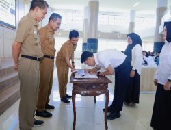 225 Orang PPPK Lingkup Pemkab Barru Tanda Tangani Surat Perjanjian Kerja