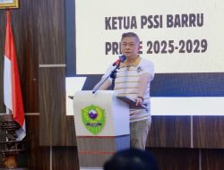 Dr.Abustan Nahkodai PSSI Kabupaten Barru Periode 2025-2029