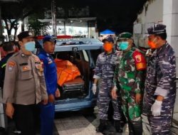 Mayat Terapung Di Perairan Sembulungan Selat Bali Diduga Penumpang Kapal Naas KM.Tunu Pratama Jaya