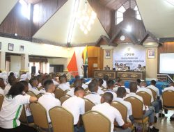 Wakapolres Parepare Beri Pembekalan Calon Paskibraka 2025 di Barugae Rujab Wali Kota   