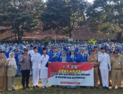 Polresta Banyuwangi Bersama Pelajar SMA/SMK Serentak Gelar Deklarasi Anti Kekerasan