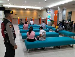 Sat Samapta Polres Parepare Laksanakan Pengamanan dan Pengawalan di Bank, Pastikan Situasi Aman dan Kondusif