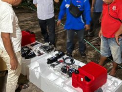 Puluhan Mesin Tempel Disalurkan Anggota DPRD RI Untuk Nelayan Banyuwangi