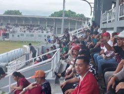 Kapolresta Banyuwangi Nonton Bola Tarkam : Intinya  Rasa Aman dan Semangat Sportifitas