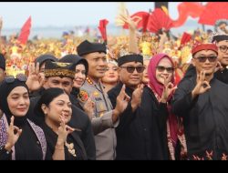 Deretan Pejabat Pusat dan Daerah Hadiri Festival Gandrung Sewu Banyuwangi Ini Diantaranya :