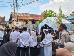Peletakan Batu Pertama Rumah Layak Huni bagi Korban Kebakaran di Kampung Menara oleh Walikota Parepare, Didampingi Kapolsek Soreang