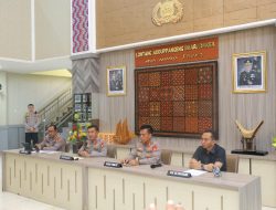 Press Conference Terkait Situasi Kamtibmas Pasca Satu Tahun Pemerintahan Prabowo–Gibran, Kapolda Sulsel : Situasi Tetap Aman dan Kondusif