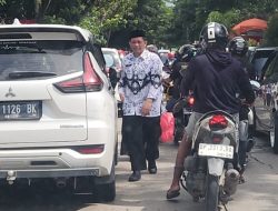 Upacara Hari Guru Nasional ke 80/2025 Kendaraan Poros  Trans Sulawesi  Barru Makassar Macet Panjang