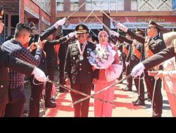 Tiga Personel Polres Barru Memasuki Masa Pensiun dengan  Tradisi Pedang Pora
