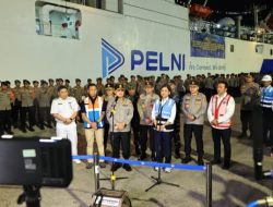 Sinergi Kemanusiaan  Polri Kolaborasi  PT Pelni Kembali  Mengirim Pasukan dan  Logistik ke Wilayah  Bencana di Sumatera