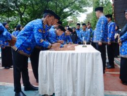 Ribuan Pegawai Pemerintah dengan Perjanjian Kerja (PPPK) Paruh Waktu Terima Surat Keputusan