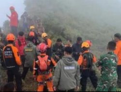 Penumpang Pesawat ATR 42-500 Ditemukan Tim SAR