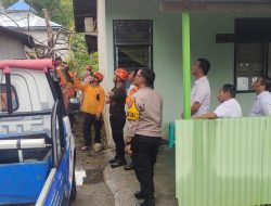 Pohon Tumbang Rusak Rumah Warga, Polsek Ujung Lakukan Pengamanan Lokasi