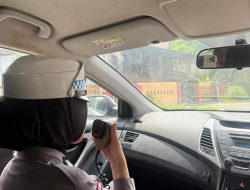 Patroli Polwan Polres Parepare Berikan Pelayanan Keselamatan Jelang Shalat Jumat