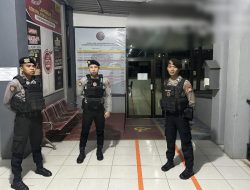 Polisi Patroli Blue Light di Parepare, Cek Pemukiman hingga Lapas Saat Malam Ramadan
