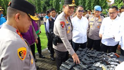 Kapolda Sulsel Pimpin Apel Pengecekan Senjata Api Serentak serta Penyambutan Personel Brimob BKO Polda Aceh